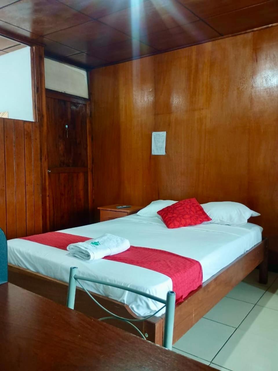 Hospedaje Casa Amazonica Iquitos Exterior foto